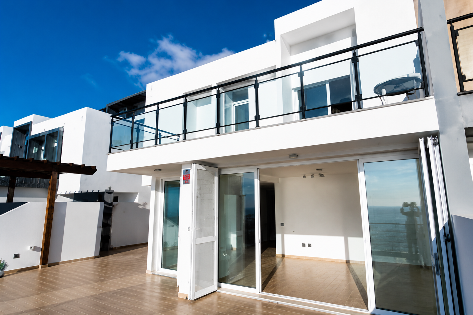 Casa pareada con vistas al mar en San Eugenio