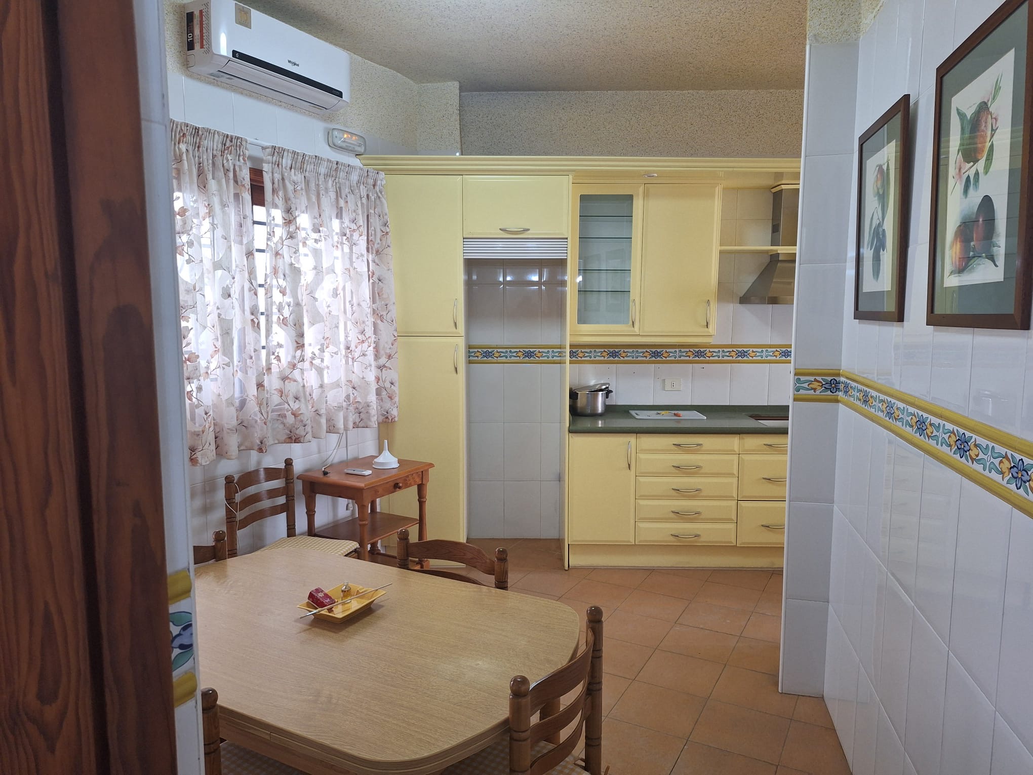 Casa Familiar de 3 Plantas en Guía de Isora