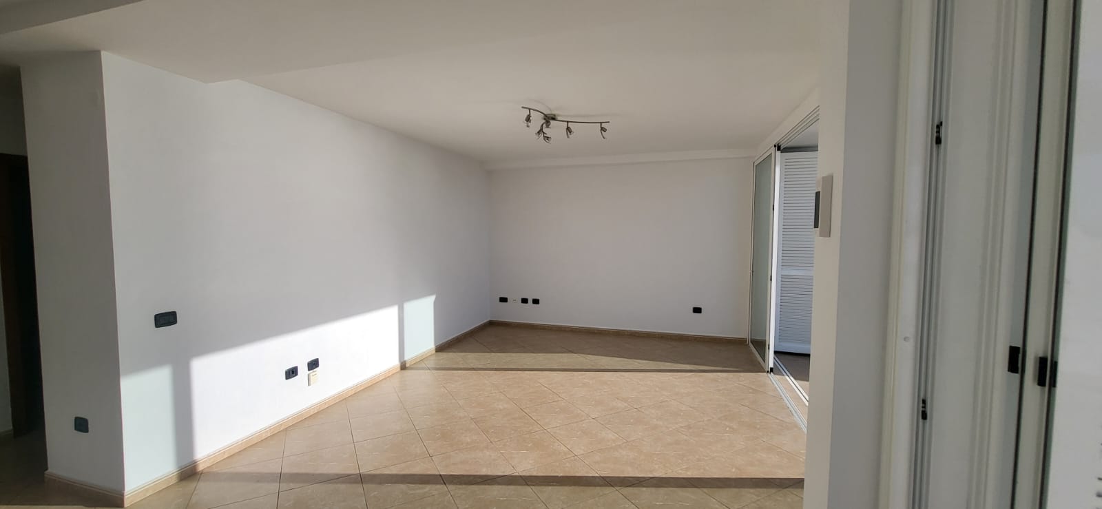 Doppelhaus zur Miete mit Meerblick in San Eugenio