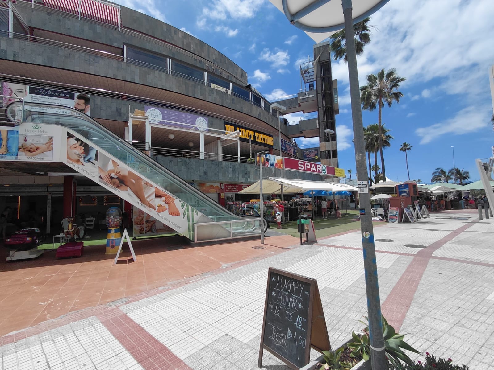 Gewerbefläche zur Miete im C.C. Terranova, gegenüber der Playa de la Pinta, Costa Adeje