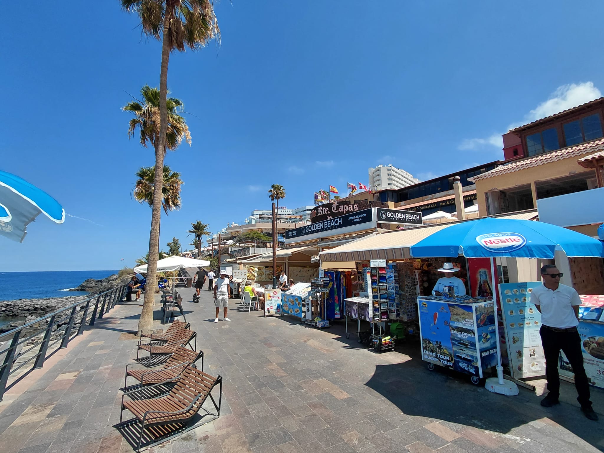 Local comercial en primera línea de mar en el Paseo Marítimo, Costa Adeje