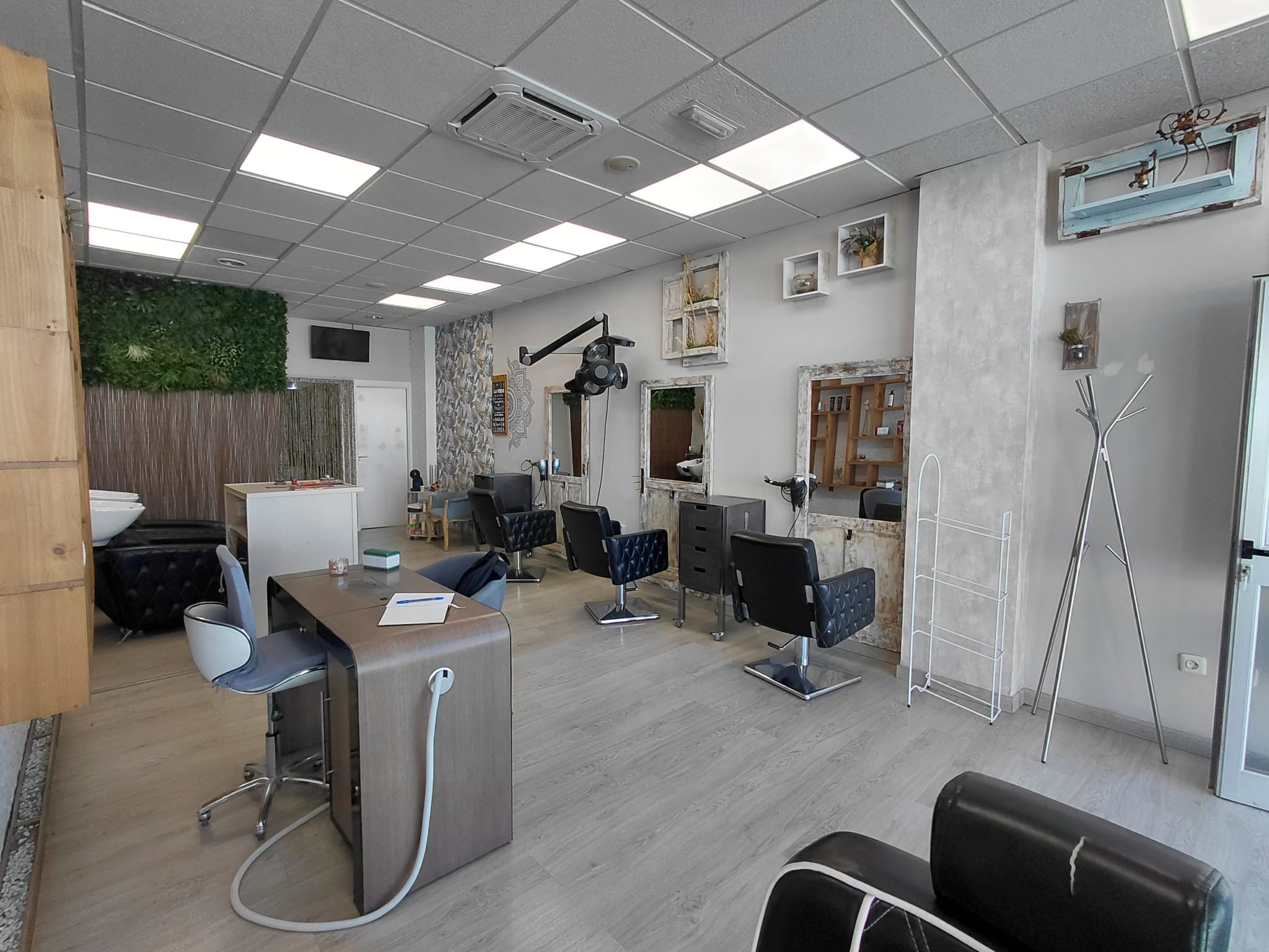 Geschäftsübernahme eines voll ausgestatteten Friseursalons im Ferienort Fañabé, Costa Adeje