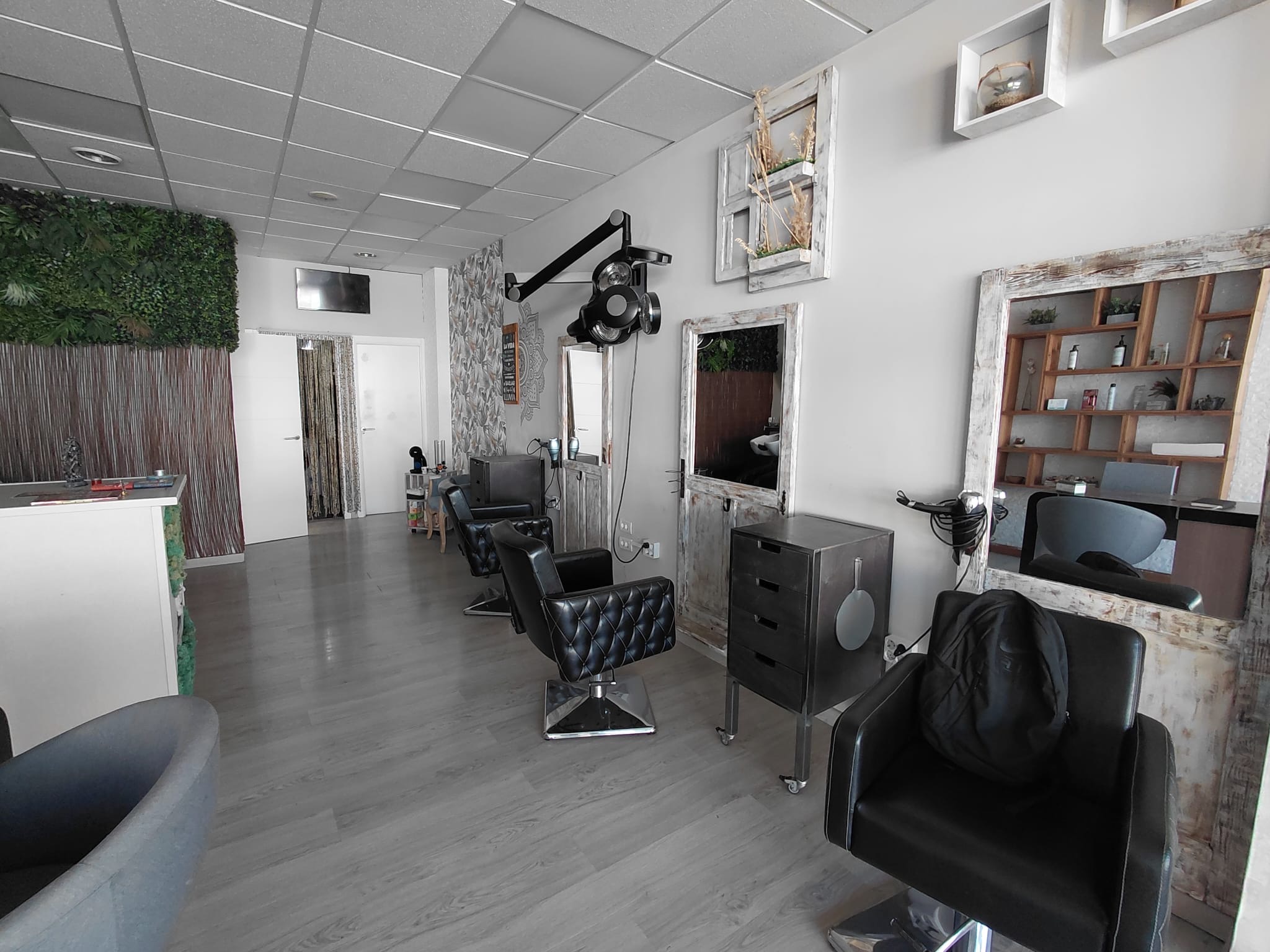 Geschäftsübernahme eines voll ausgestatteten Friseursalons im Ferienort Fañabé, Costa Adeje