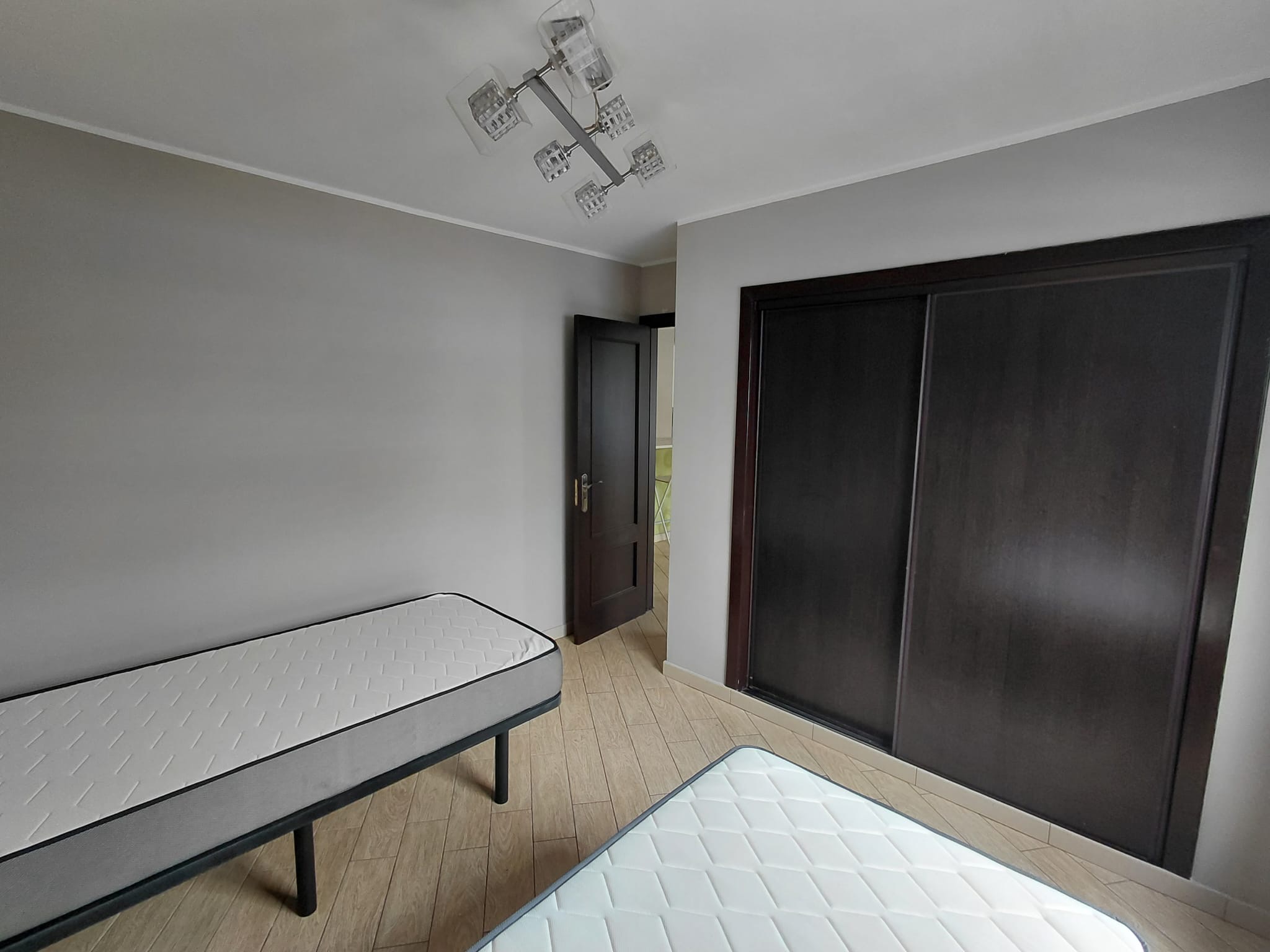 Ático de 2 dormitorios a 200 m del mar en la Urbanización San Eugenio, Costa Adeje