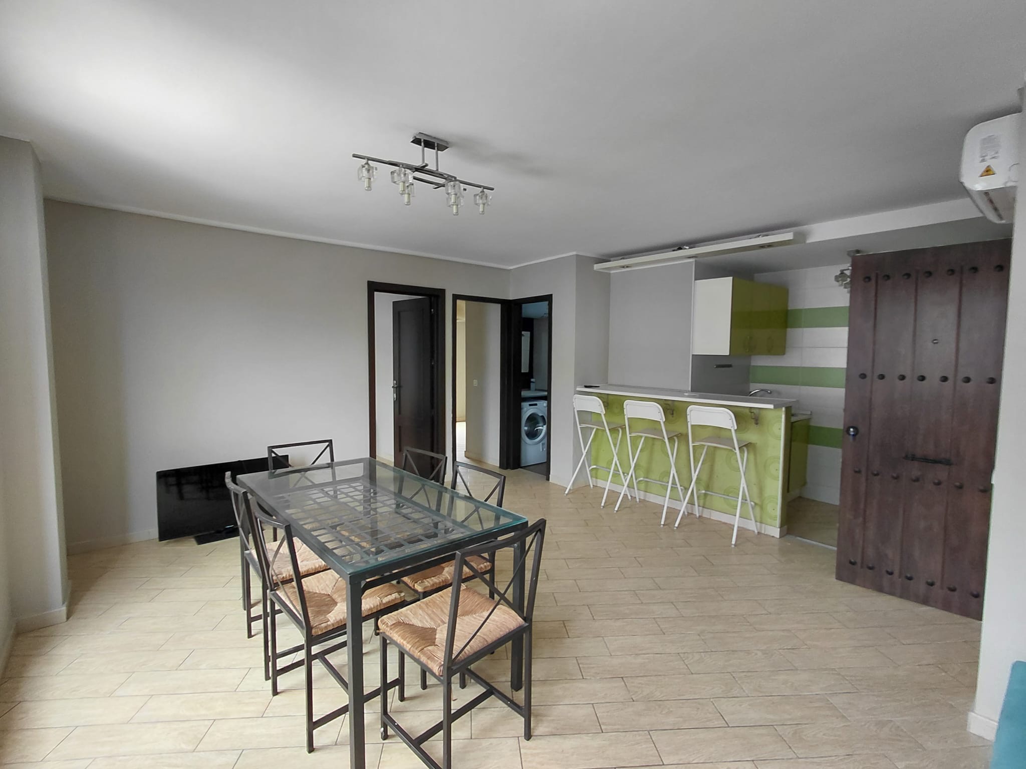 Ático de 2 dormitorios a 200 m del mar en la Urbanización San Eugenio, Costa Adeje