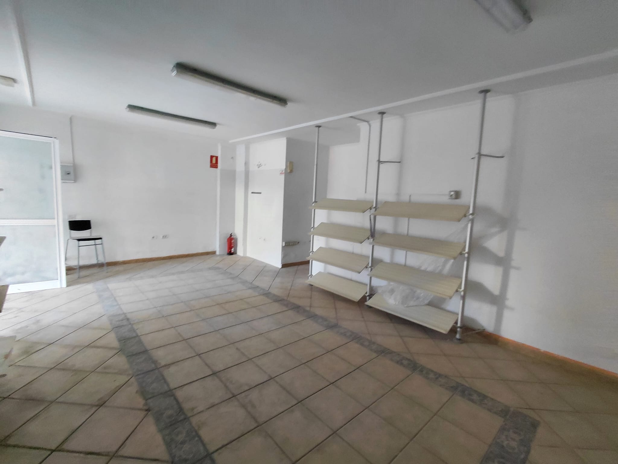 Local comercial en venta o alquiler en la Urbanización Playa Paraíso, Costa Adeje