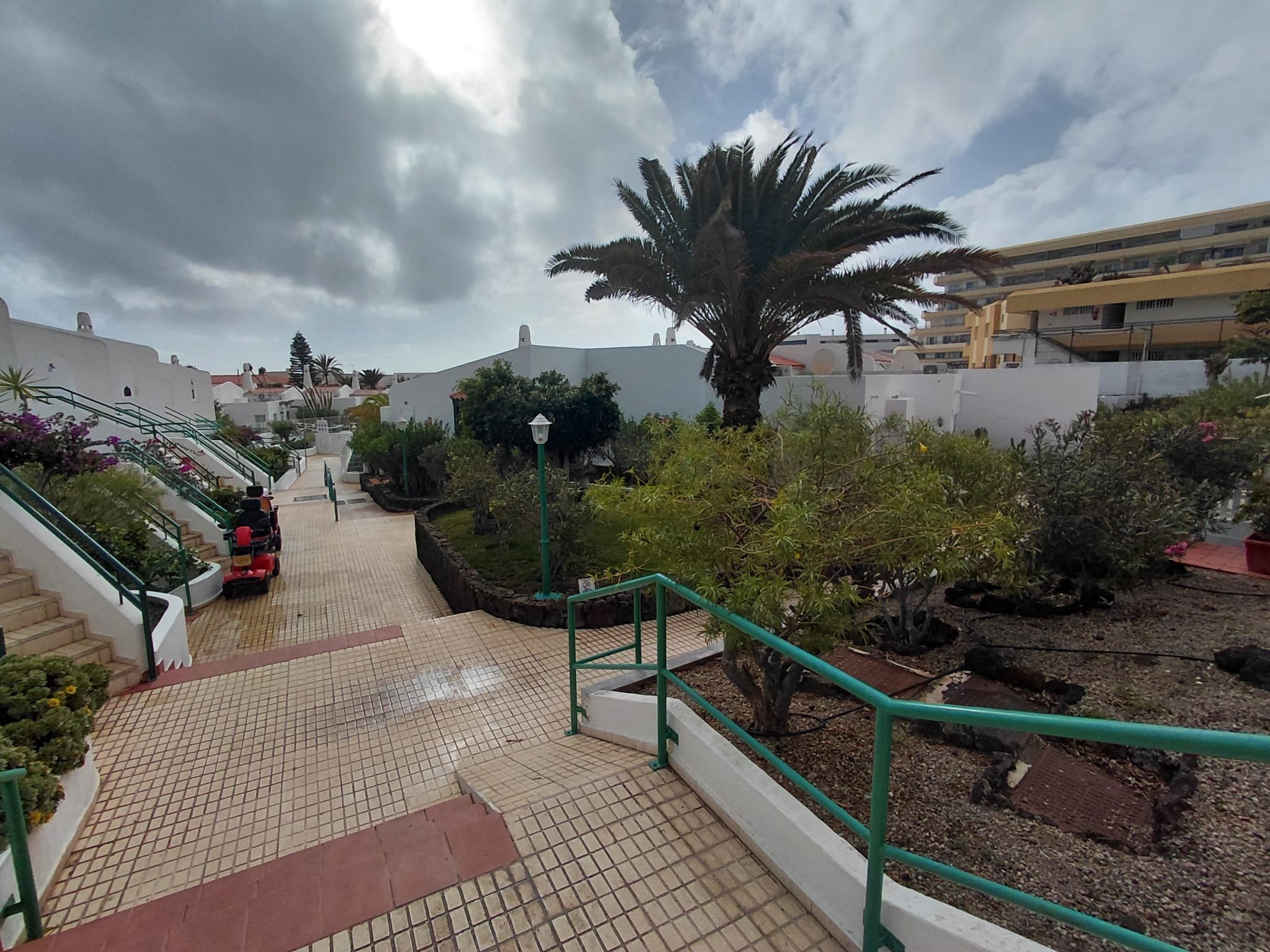 Apartamento reformado de 2 dormitorios en alquiler en la Urbanización San Eugenio, Costa Adeje