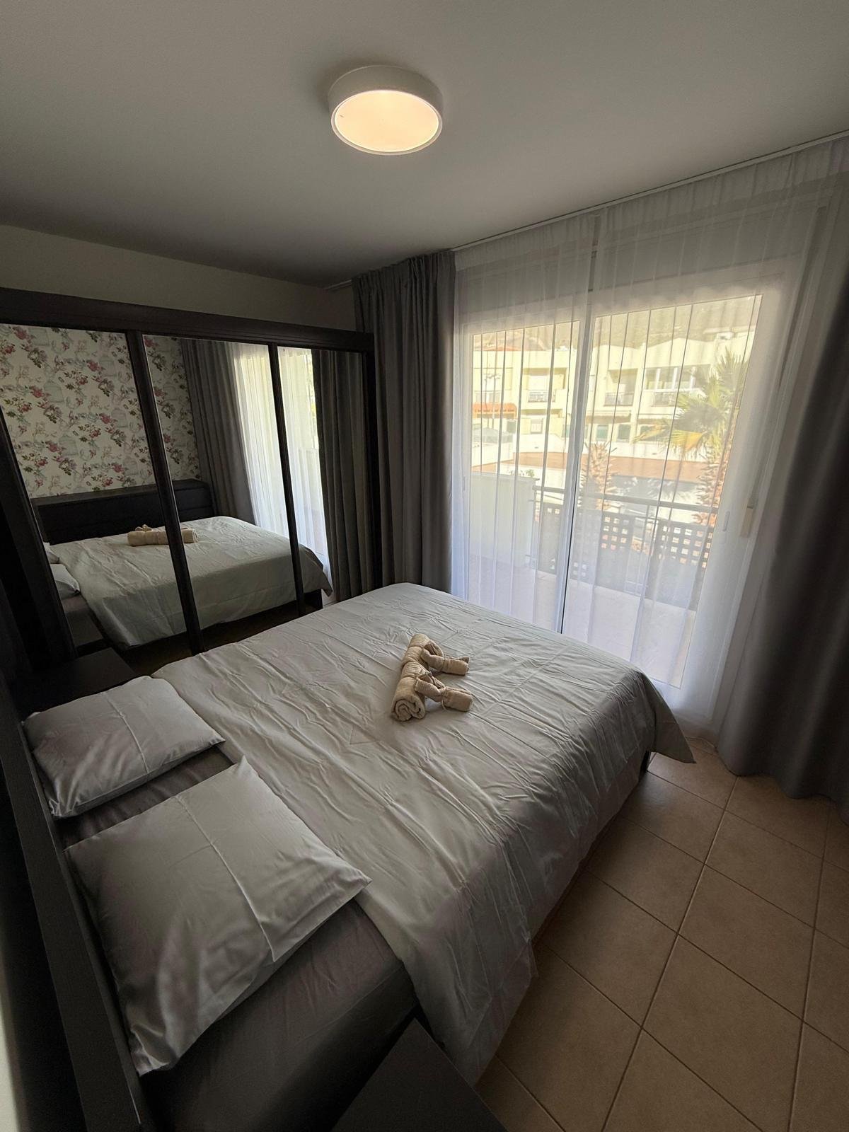 Casa adosada de 3 dormitorios con garaje y terrazas en El Madroñal, Costa Adeje