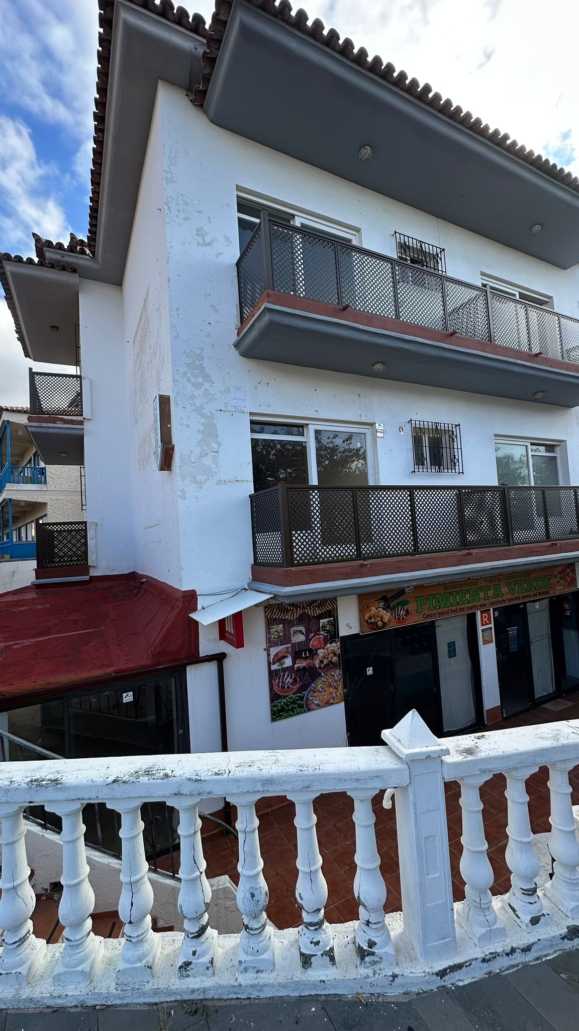 Edificio Colón, edificio íntegro con 4 locales comerciales y 16 estudios en Puerto de la Cruz