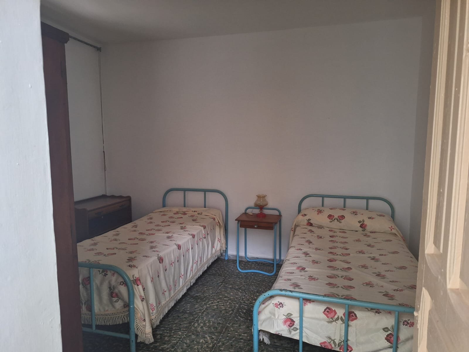 Casa terrera con vistas al mar y terreno