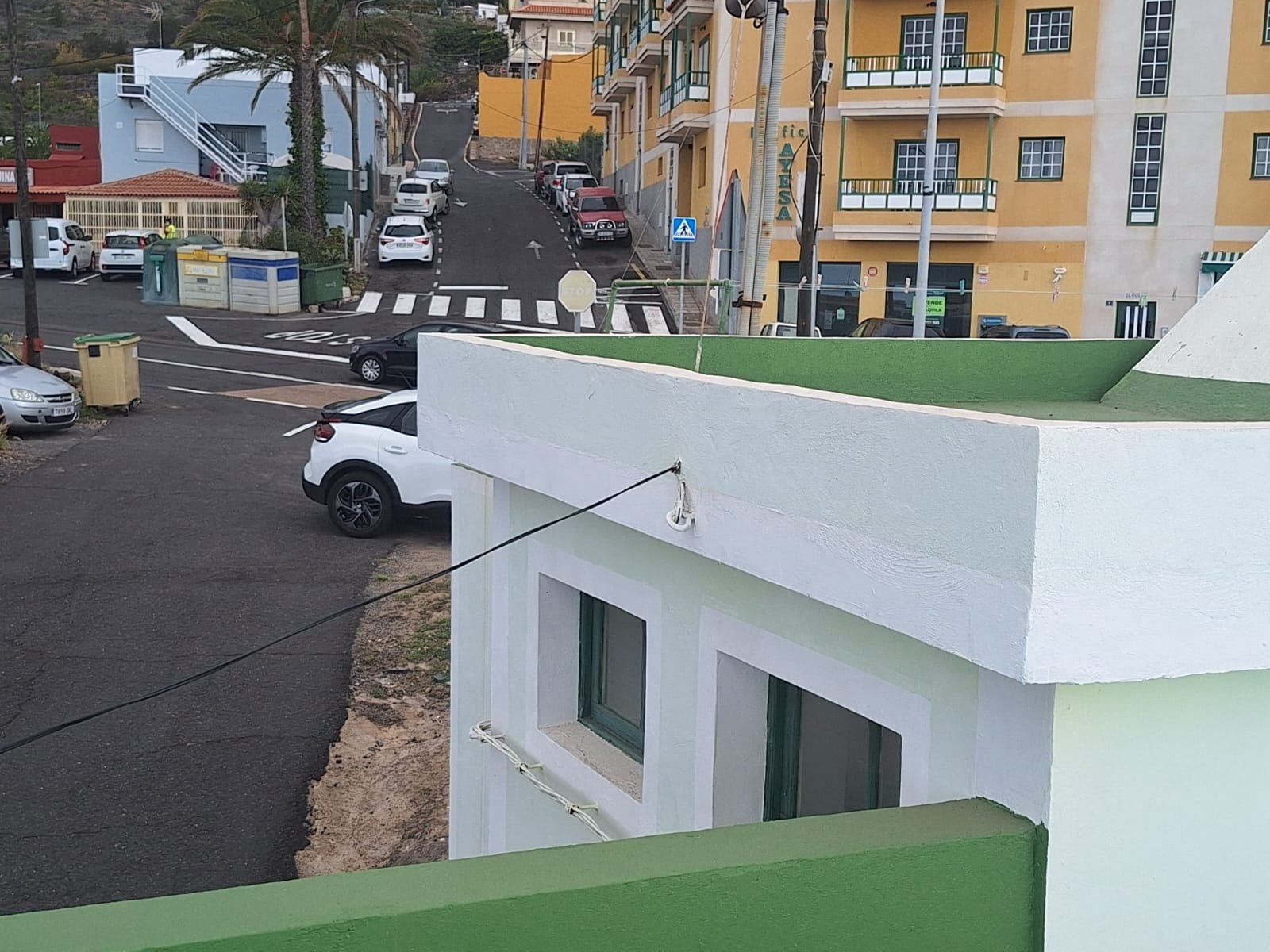 Casa terrera con vistas al mar y terreno