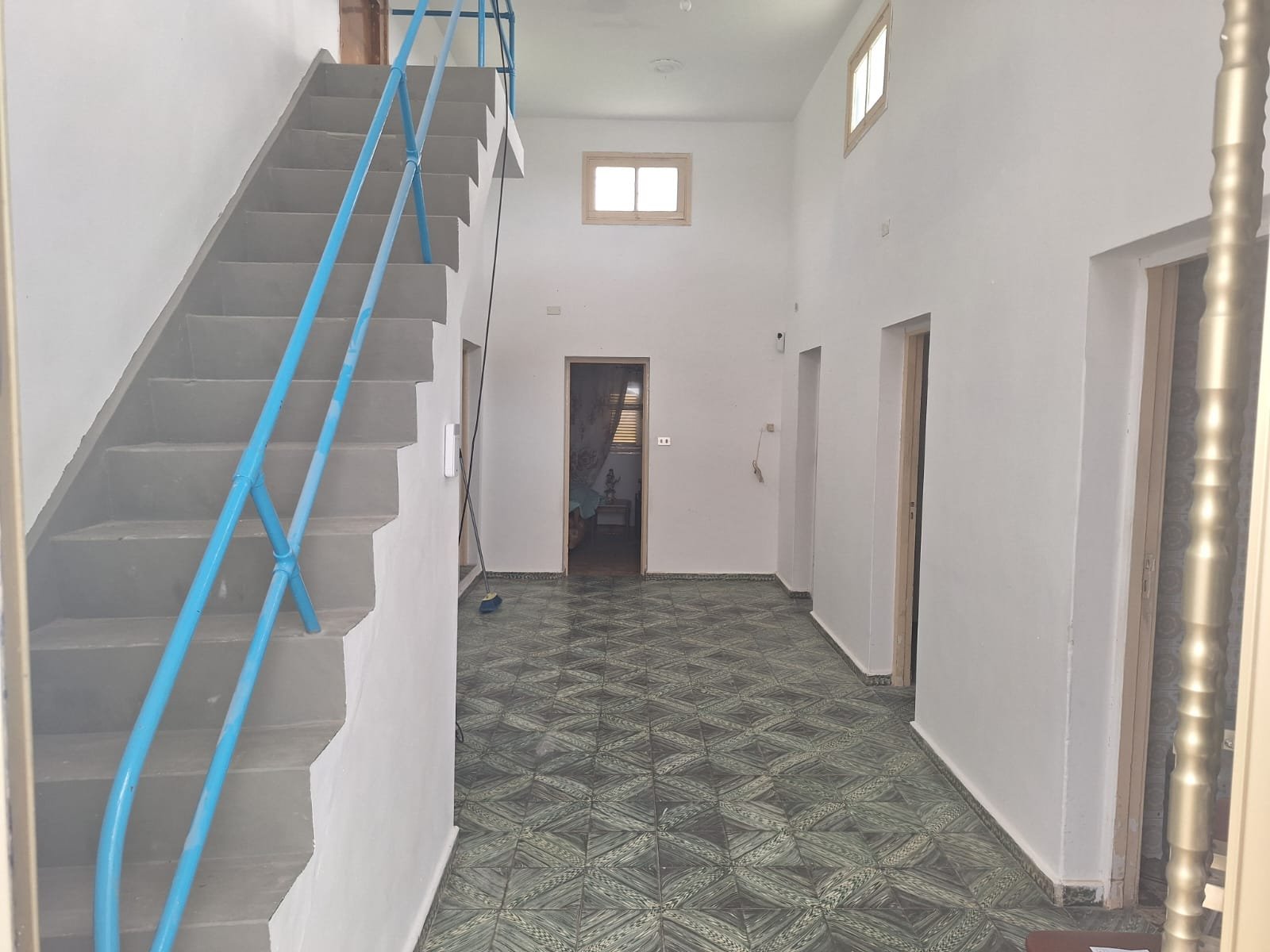 Casa terrera con vistas al mar y terreno