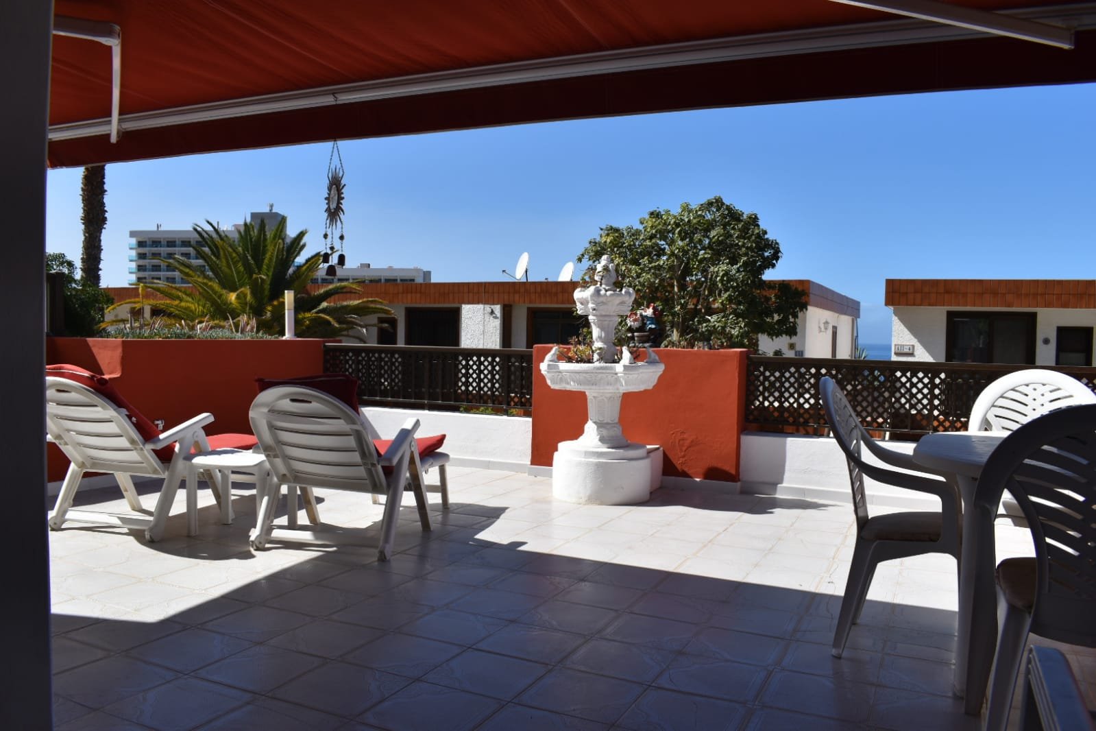 Casa en alquiler con piscina privada y vistas al mar en Los Gigantes